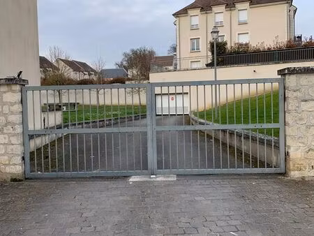 garage fermé à louer à vémars