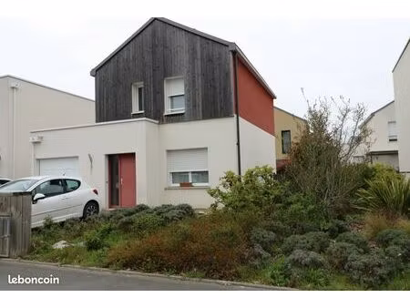 maison individuelle récente 80 m² + garage