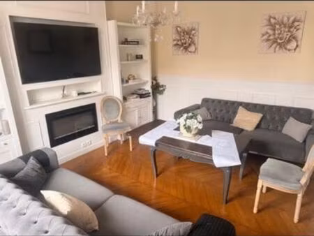 magnifique meulière rénovée – 125 m² – jardin arboré – centre de mériel