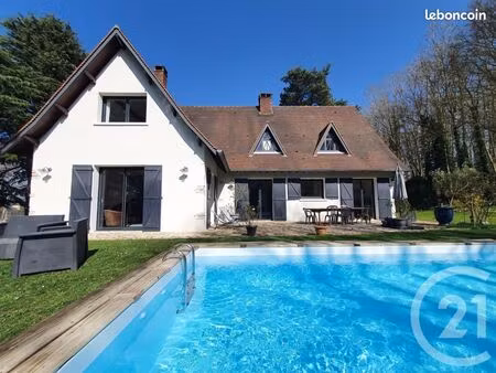 propriété 11 pièces 246 m²