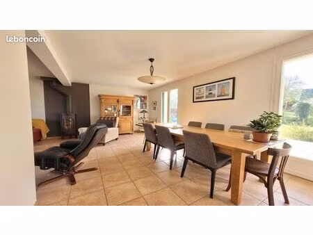 maison 7 pièces 142 m²