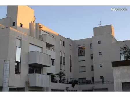 très beau t3 65m² centre-ville de mérignac disponible 27 avril