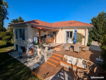 maison saint-clair-du-rhône