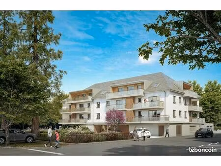 t3 lumineux avec terrasse – hyper centre la mure ?