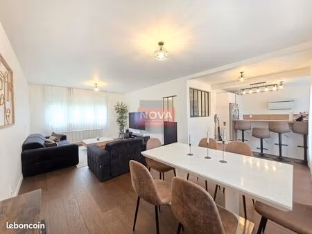 maison 6 pièces 136 m²