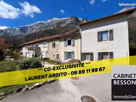 maison de village 3 pièces 60 m²