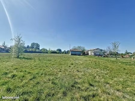 terrain 94 000 m² bessieres