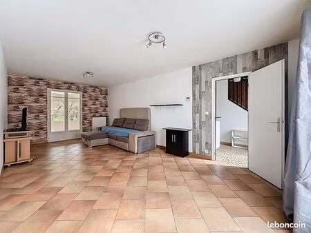 maison 5 pièces 82 m²