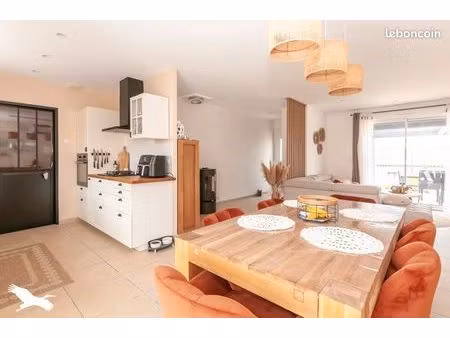 villa 4 pièces 90 m²