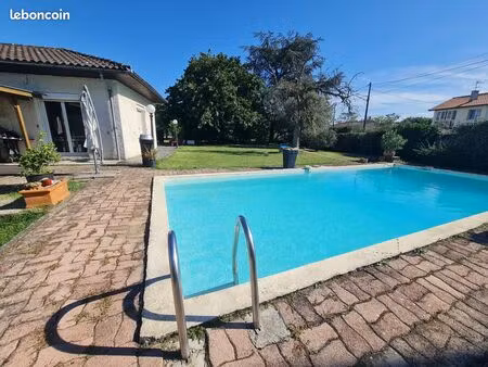 maison plein pied 105m2 + dependance 40m2 + piscine