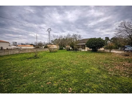 vente terrain 600 m² à saint-sauveur (33250)  60 000 €