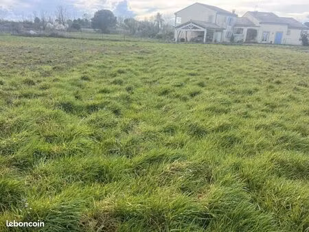 terrain 1800 m² seysses