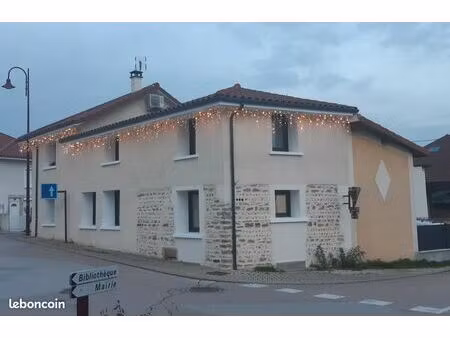 maison de village + studio loué (360e)