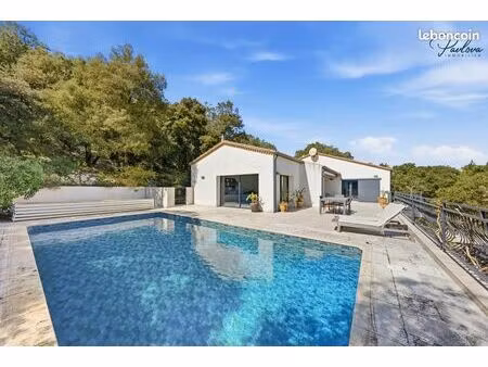 propriété 7 pièces 174 m²