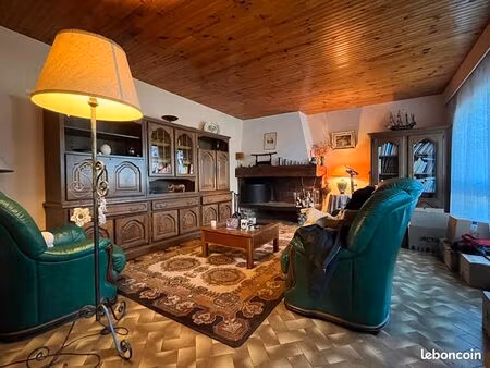 maison 7 pièces 162 m²