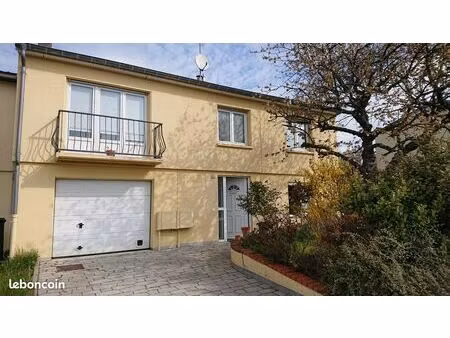 maison familiale lumineuse avec jardin dans le quartier pré latour