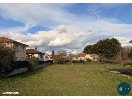 terrain 791 m² toul