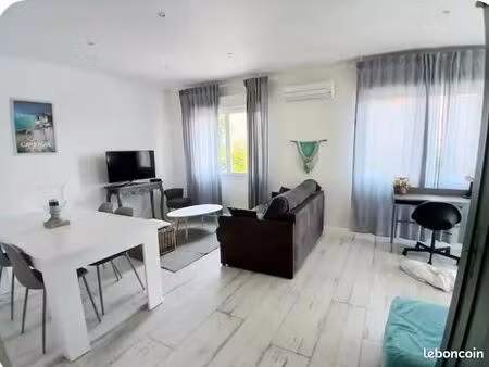 secteur grande conque  villa composée de 3 logements  jardin  plage  stationnement