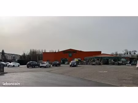 longueil annel (60) - 1800 m2 - a vendre bâtiment commercial + parking