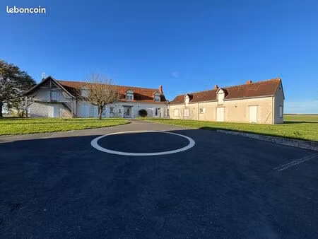 propriété 7 pièces 317 m²