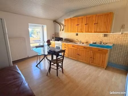 immeuble 8 pièces 147 m²