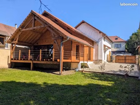 maison entièrement rénovée avec jardin sermerieu centre