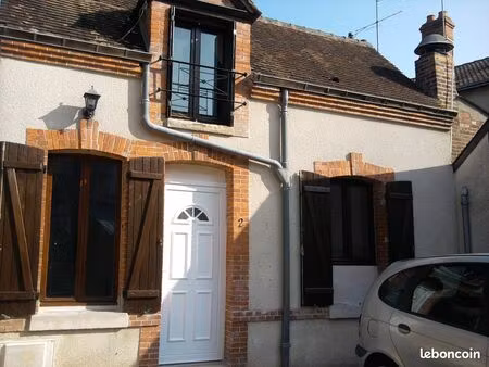 location maison de ville