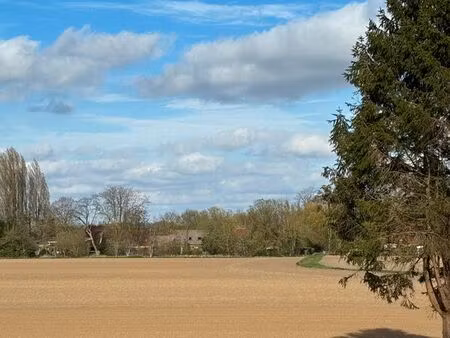 ? terrain à bâtir – vue imprenable sur les champs