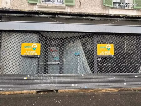 local commercial à louer – centre-ville d’argenteuil