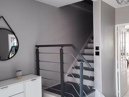 maison a hem t6 de 110 m² avec jardin et garage – libre le 1er mai