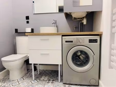 studio meublé avec parking privé