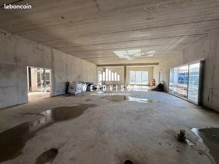 local commercial 173 m² saint cyr sur loire