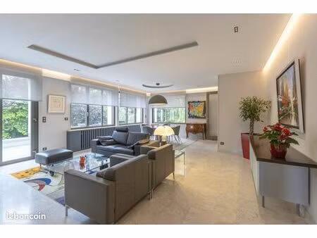 propriété 9 pièces 290 m²