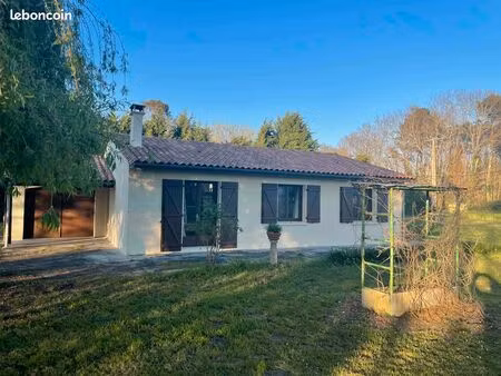 maison plain-pied  2000 m² constructible plus dépendances