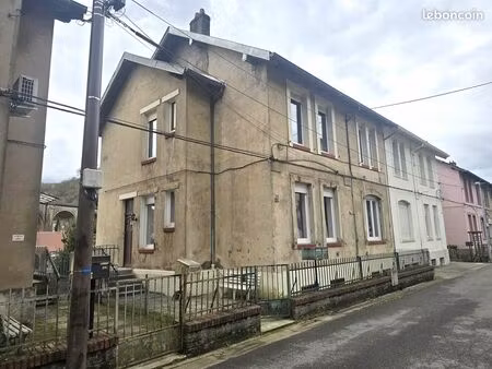 bel appartement poss f5  cave  terrasses  dépendance et jardin