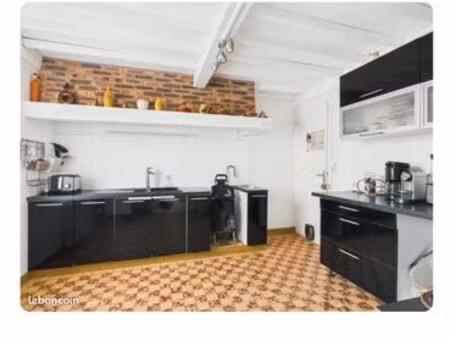 urgent : ensemble immobilier/immeuble de rapport 3 logements+dépendance/ +10%de rentabilit