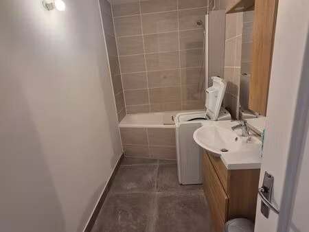 vends grand t2 de 73m2