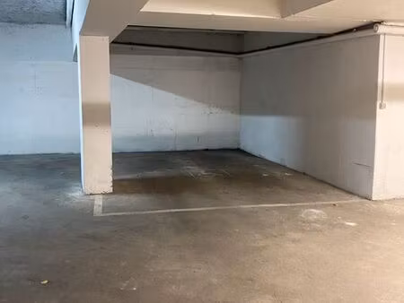 location bel emplacement parking à enghien les bains