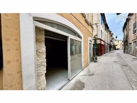 local commercial à louer - lunel centre-ville