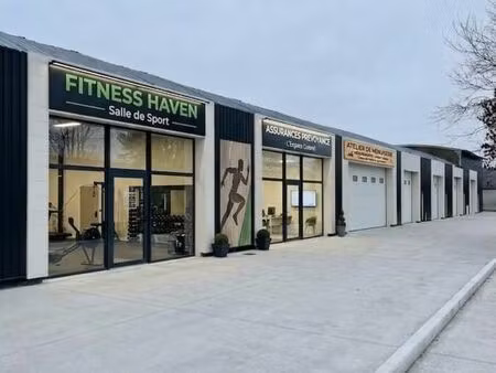 local commercial 133 m²