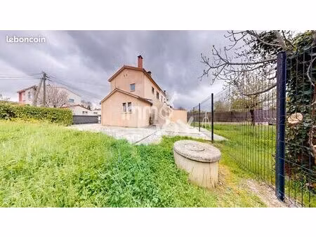 maison 4 pièces 95 m²