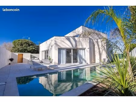 villa 6 pièces 170 m²