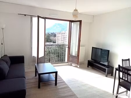 t2 meublé - plein sud - coté parc