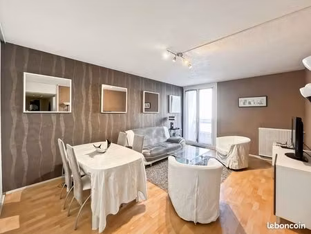 appartement 3 pièces 60 m²