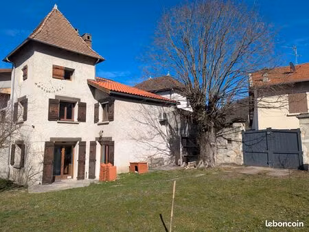 maison avec jardin vieux village smh