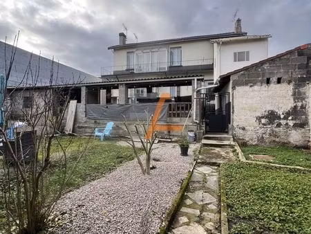 immeuble 225 m² fraisses