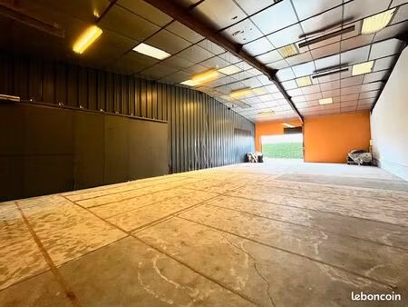 local 252 m² orléans