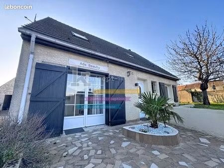 pavillon 8 pièces 119 m²