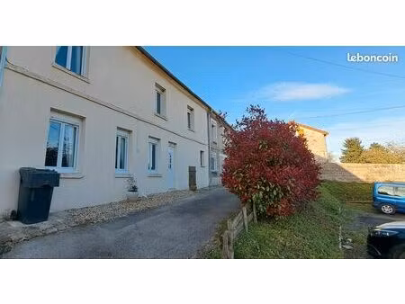 maison de 136 m2 avec 60 m2 de terrain dans un endroit calme