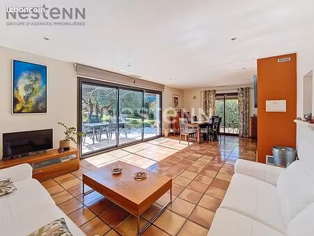 maison 6 pièces 137 m²